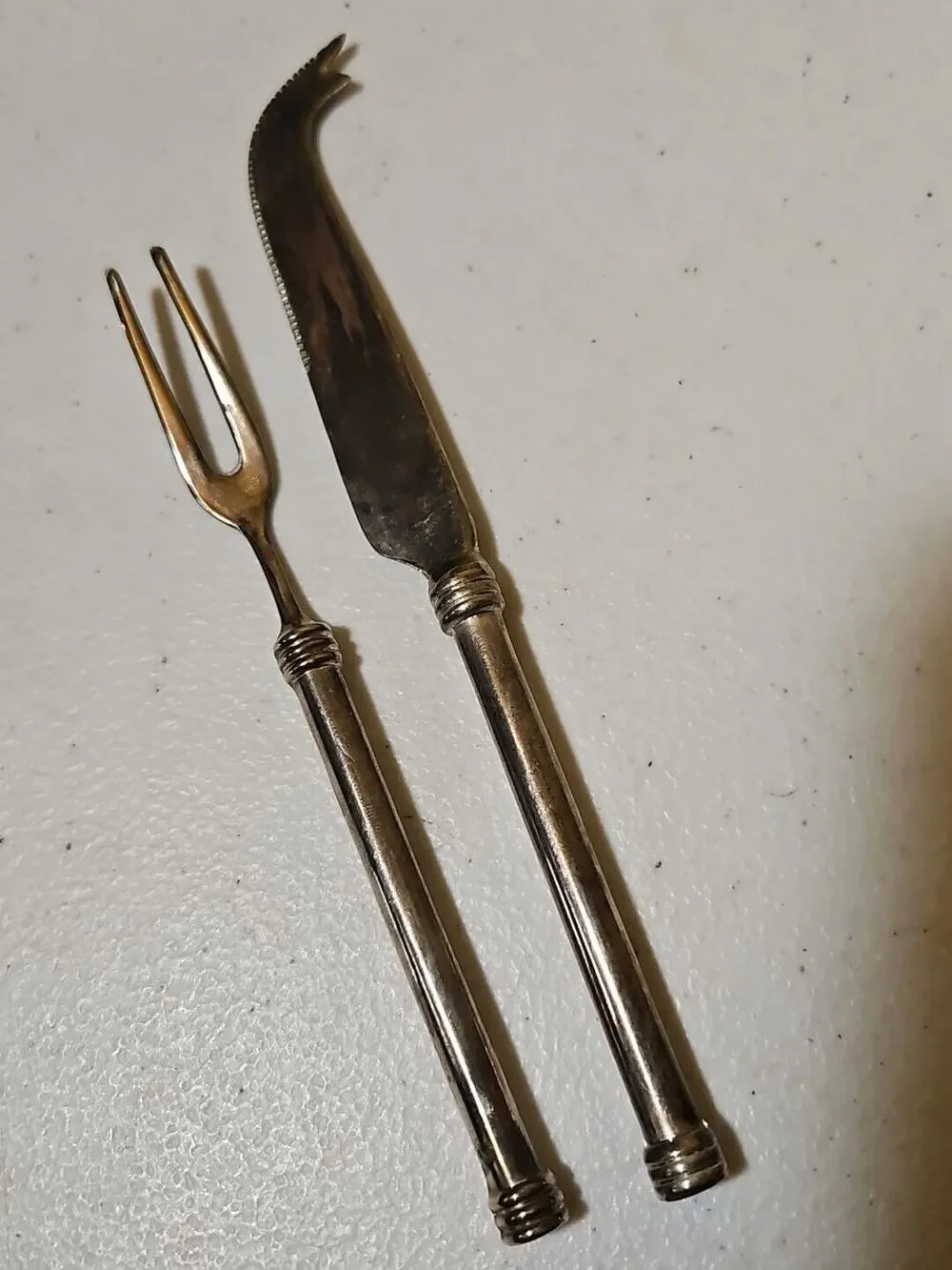 Vintage Pair Of Cheese Knives Utensils Kitchen Flatware